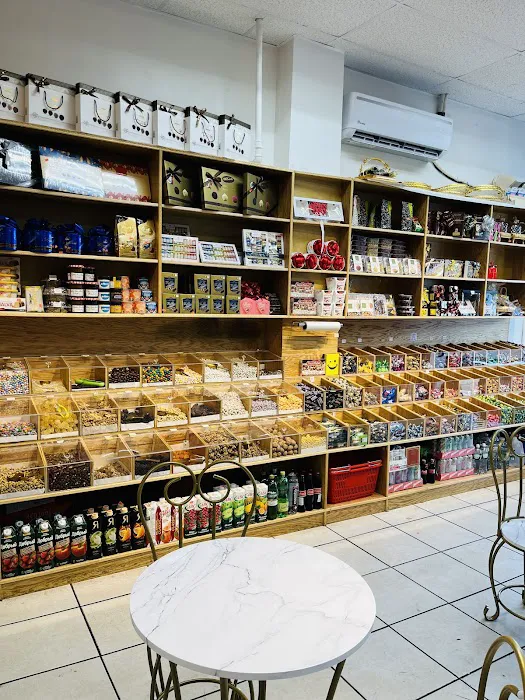Aziza Sweets & Coffee Shop Picture 10