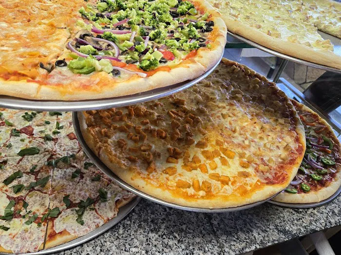 Randazzo's Pizza Picture 10