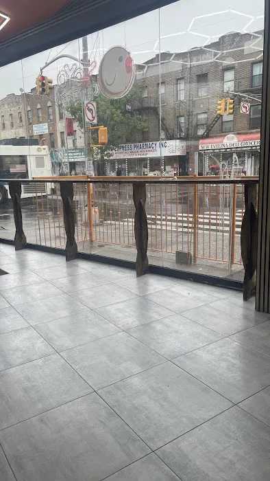 YOYO CHICKEN ( Flatbush Ave ) Picture 6
