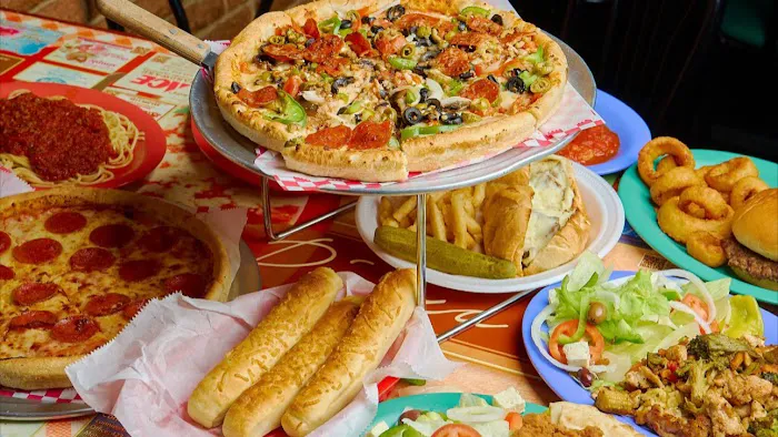 Dubai pizza & gyro Picture 3
