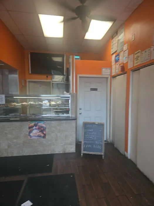 Roti R Us -Real Caribbean Food. Picture 3