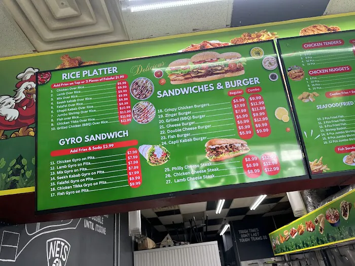 Gyro Hub And Fried Chicken Picture 9