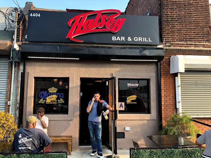 Halsey Bar & Grill Picture 7