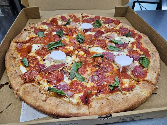 Cecilia's Pizzeria Picture 8