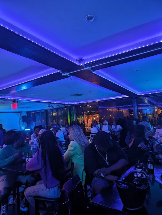 Island Cz Lounge Picture 8