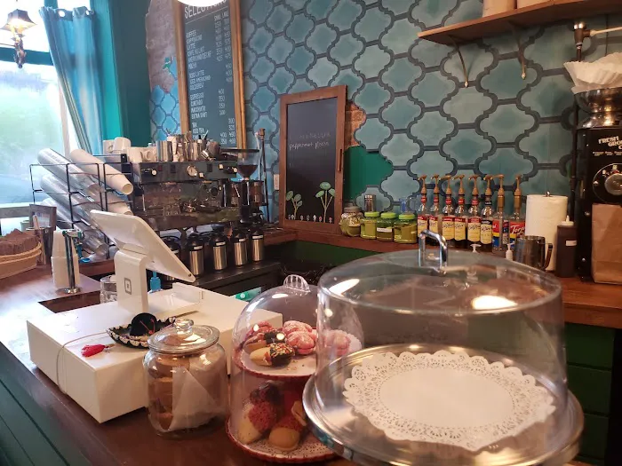 Windsor Coffee Picture 10