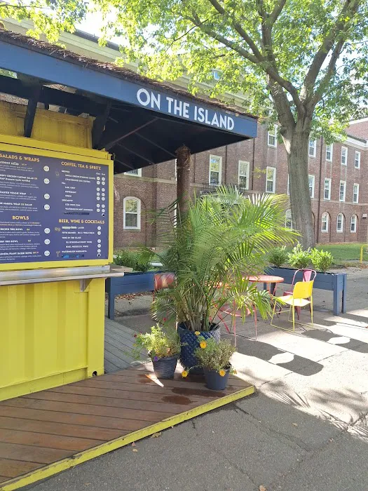 Makina Cafe on Governor's Island Picture 4