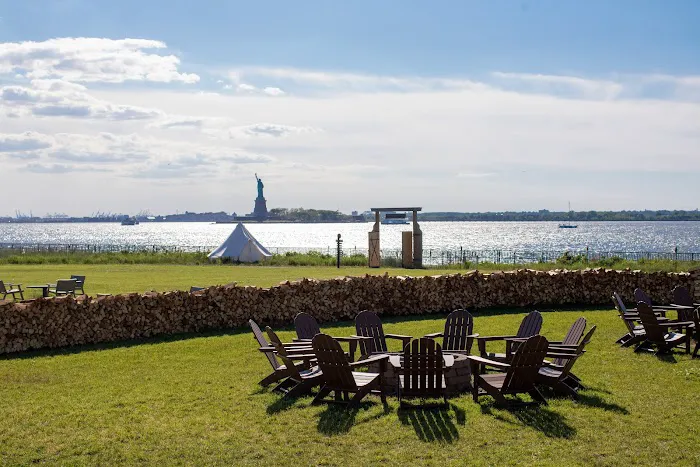 Three Peaks Lodge – Dining At Collective Retreats Governors Island Picture 4