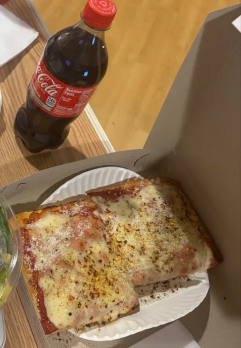 Geo's Pizzeria & Restaurant Picture 1