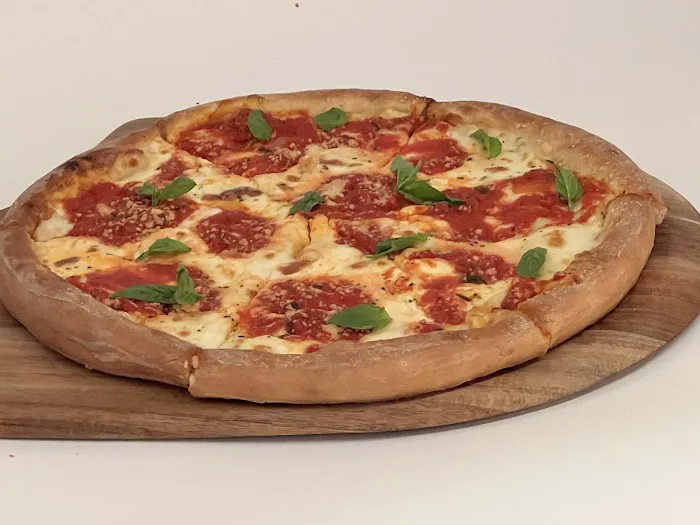 Alba's Pizzeria & Restaurant Picture 2