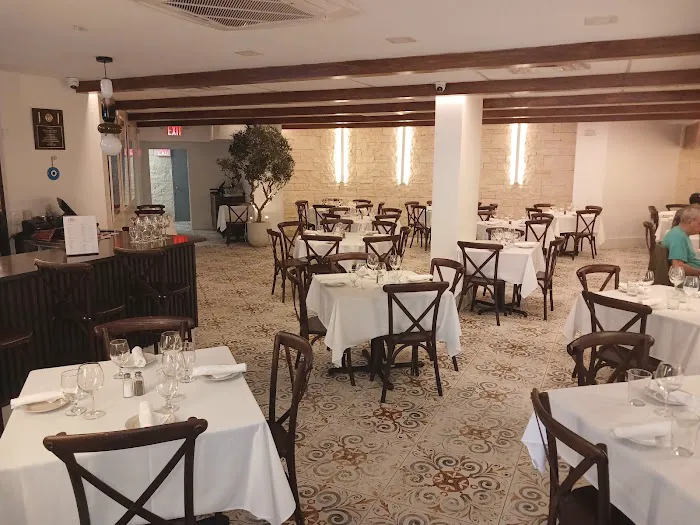 Alba's Pizzeria & Restaurant Picture 4