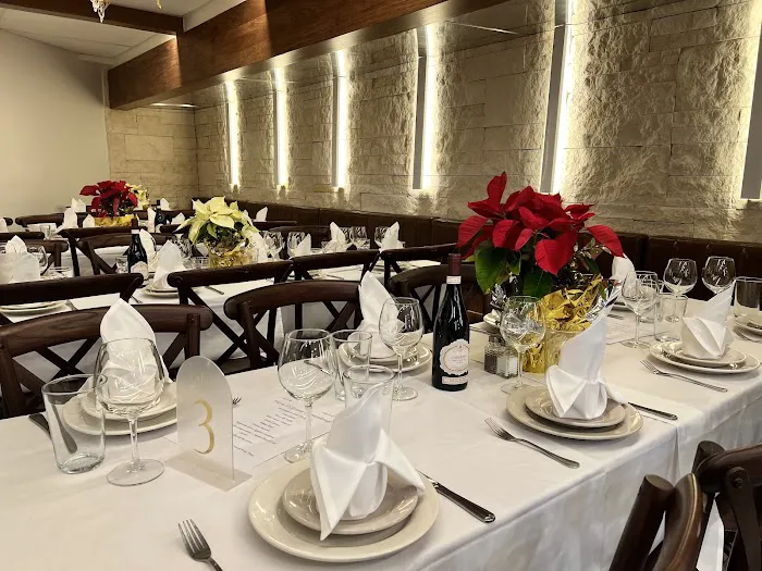 Alba's Pizzeria & Restaurant Picture 9