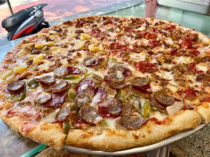 Domenick's Pizza Picture 2