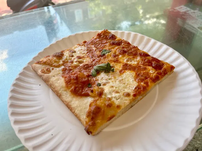 Domenick's Pizza Picture 3