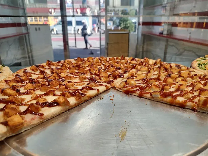 Jamaica hot pizza Picture 3