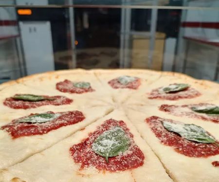 Jamaica hot pizza