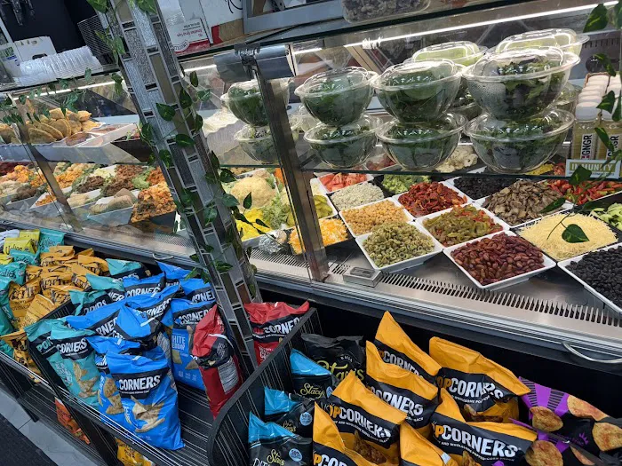 Quick Stop gourmet deli & market Picture 8