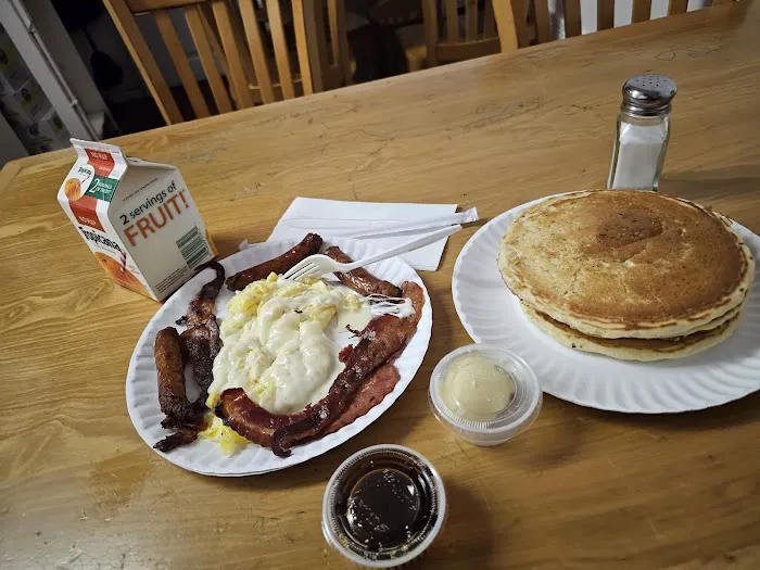 Taste Of The Town Diner Picture 6