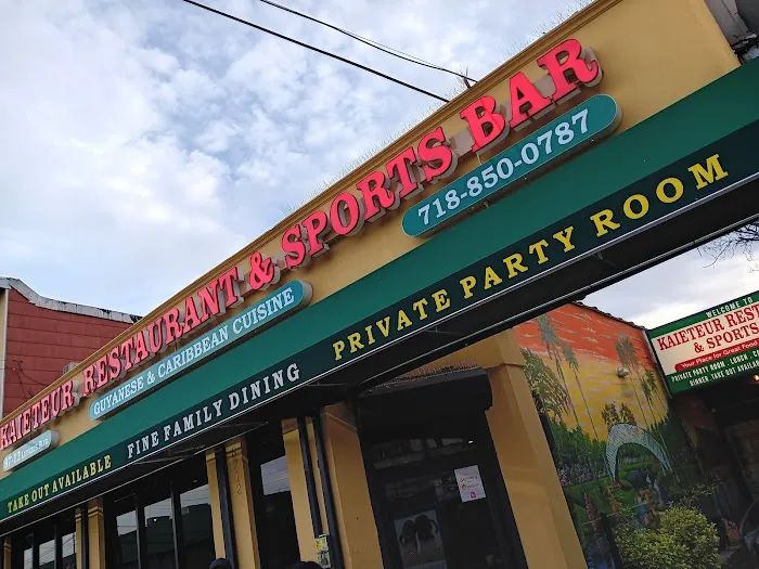 Kaieteur Restaurant & Sports Bar Picture 5