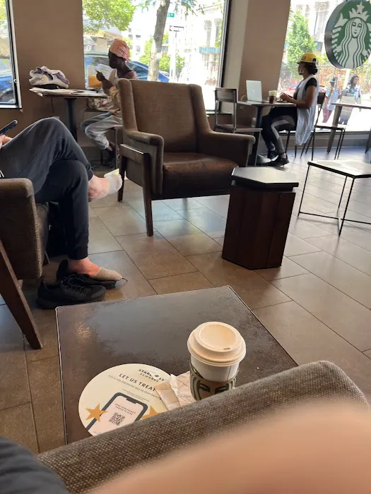 Starbucks Picture 4