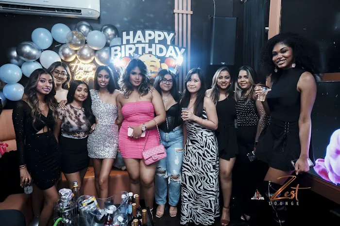 Zest Lounge Picture 1
