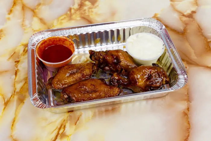 Crispy fried chicken & gyros Picture 1