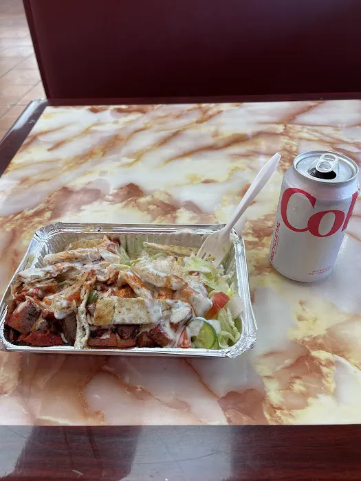 Crispy fried chicken & gyros Picture 5