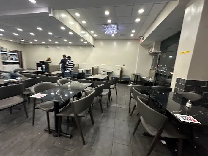 AL Aqsa Restaurant | Halal Food in Jamaica Picture 6