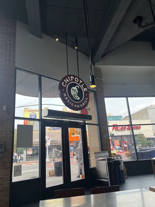 Chipotle Mexican Grill Picture 4