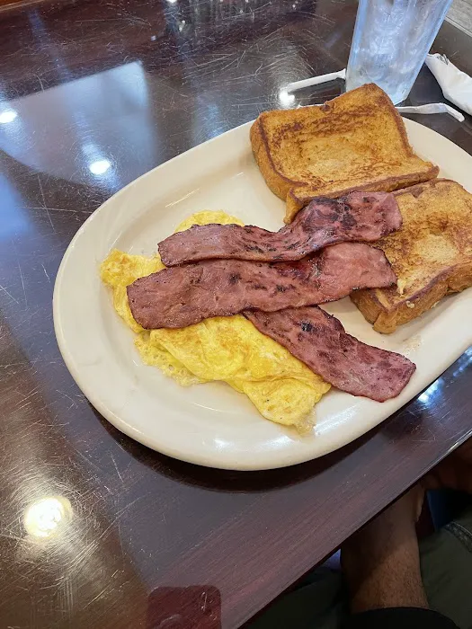Avenita Diner Picture 6