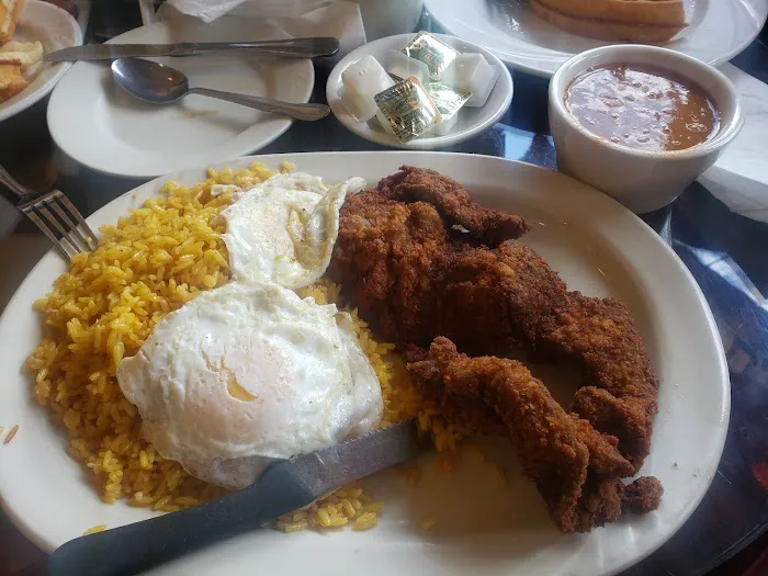 Avenita Diner Picture 2