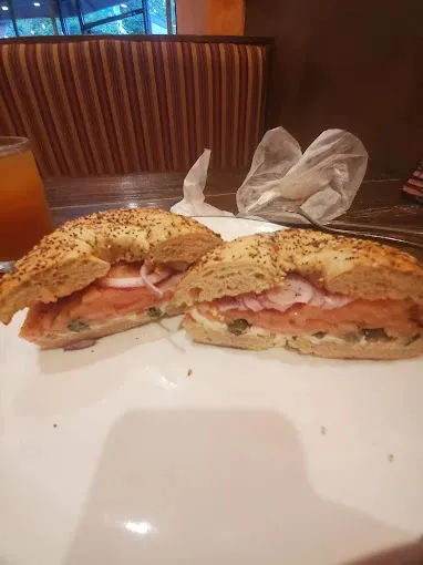 Supreme Diner Picture 1