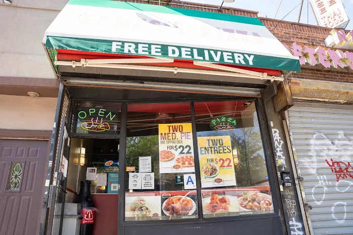 Genesis Pizza Picture 6