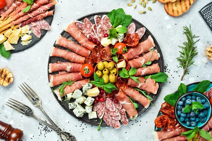Platter Station Picture 9