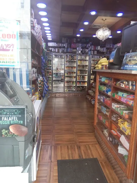 Queen's Pizza & Deli Picture 5