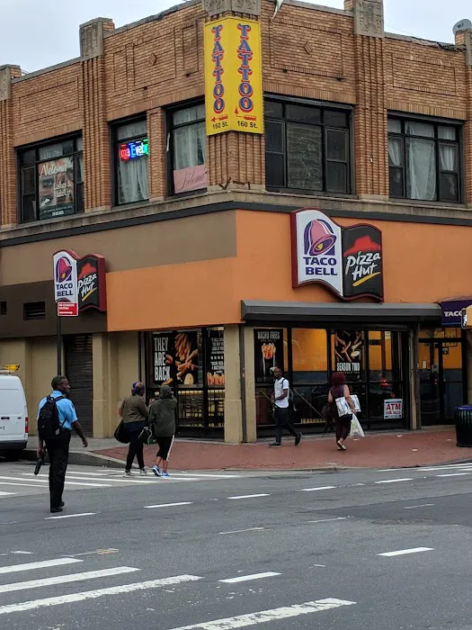 Taco Bell / Pizza Hut Picture 8