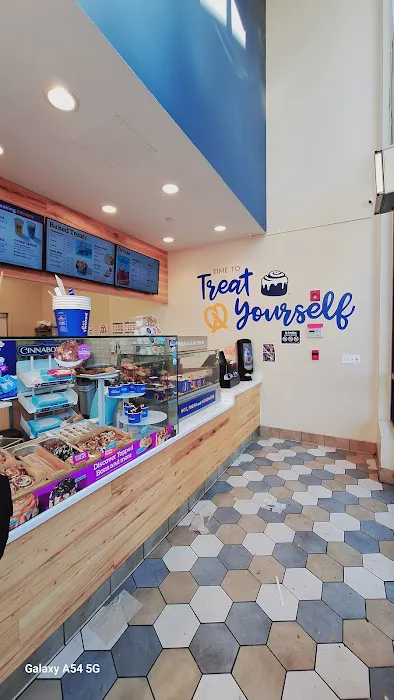 Auntie Anne's Picture 2
