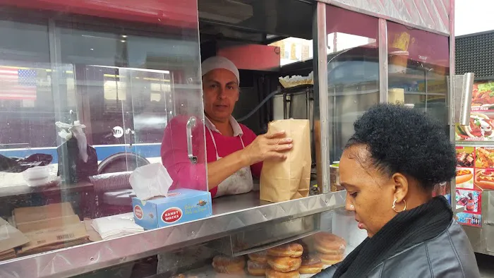 Alicia Donut Coffee Cart Picture 1