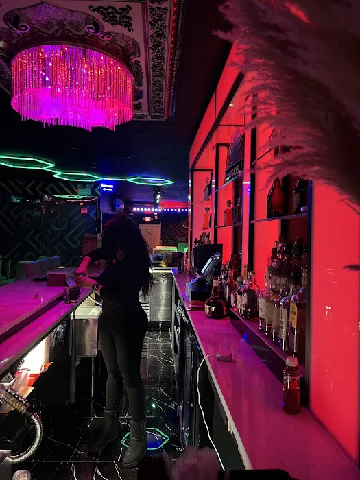 Infinity Bar & Lounge Picture 8