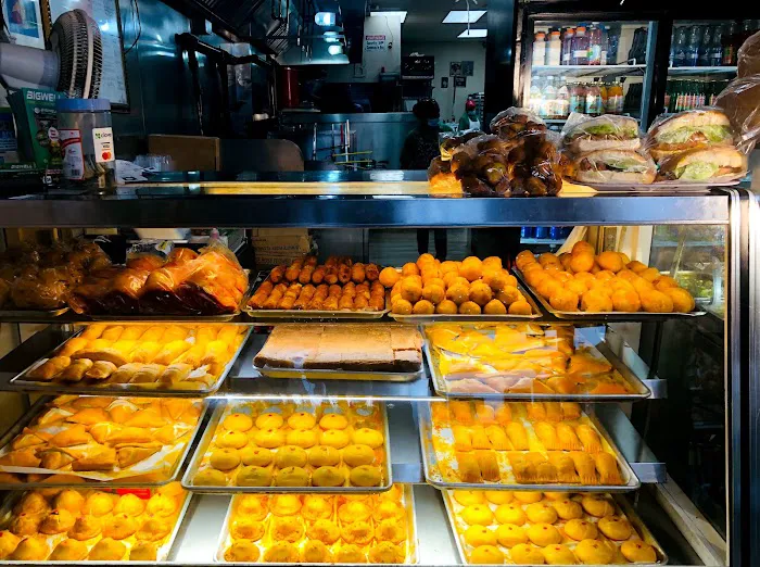 Bigwell Bakery and Halal Restuarant Picture 5