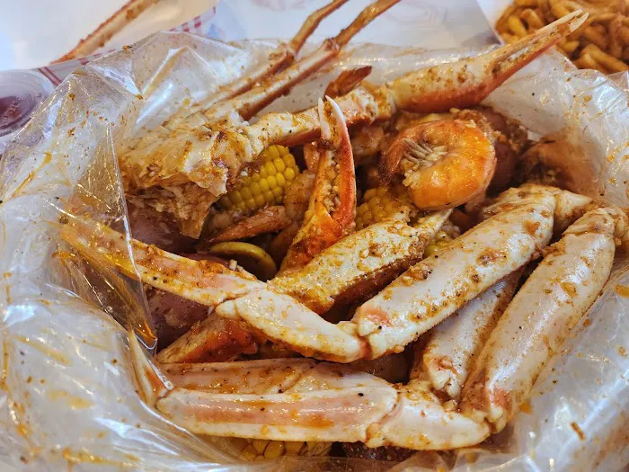 Cap't Loui - Cajun Seafood Boil Picture 3