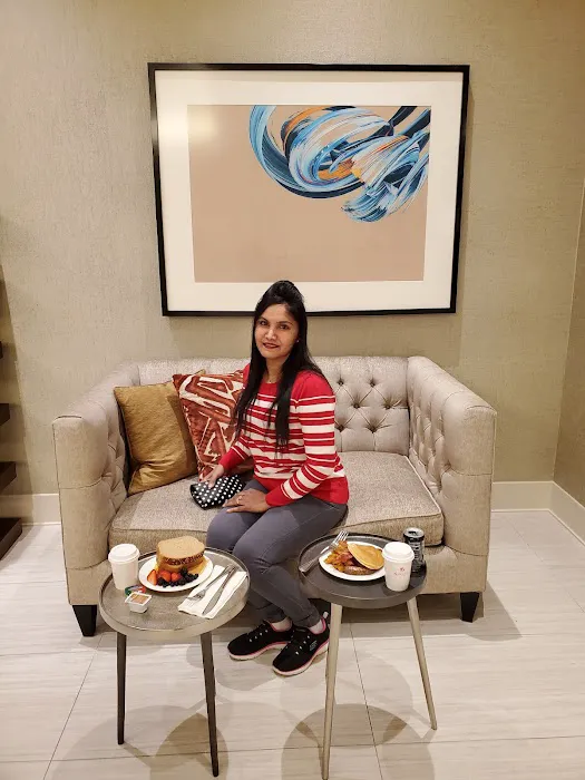 Regency Club Picture 6