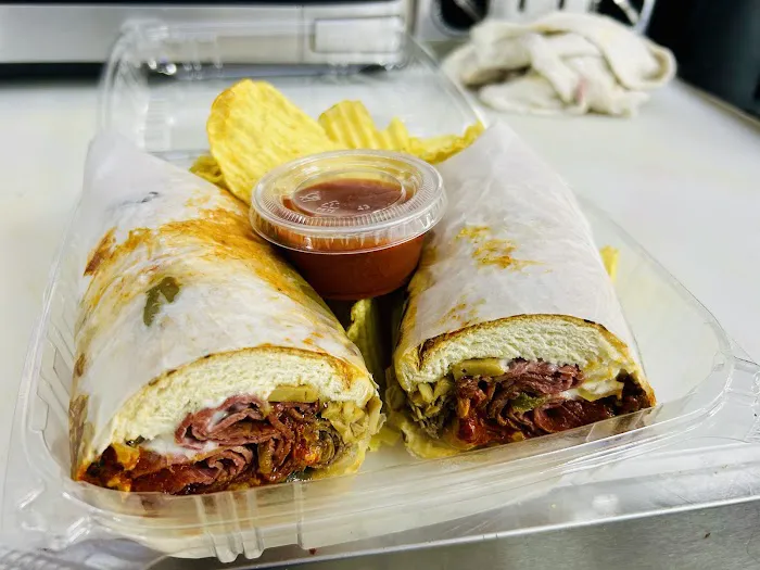 Mike’s Superior Deli and Grill Picture 2