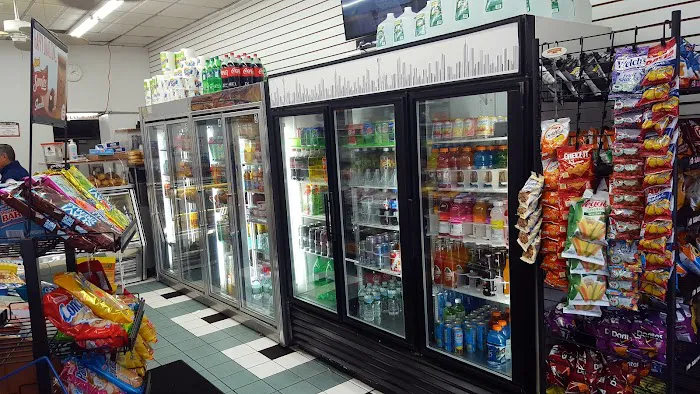 Cross Bay Deli & Grill Picture 3