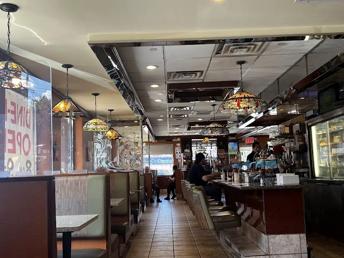 Esquire Diner Picture 10
