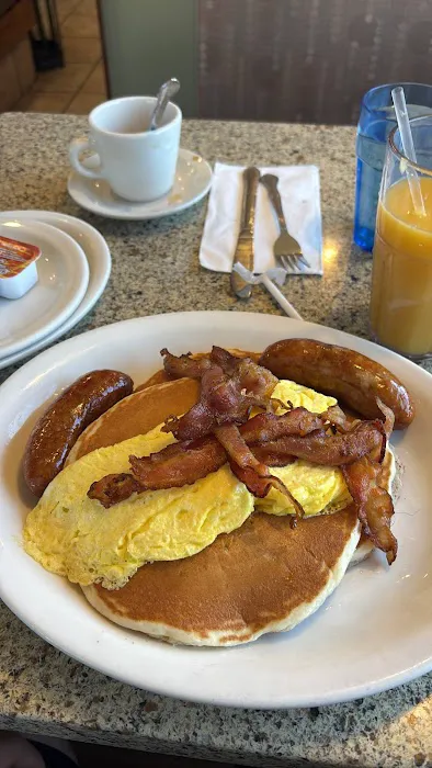 Esquire Diner Picture 6