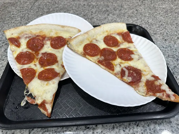 Benny's Pizza Picture 5