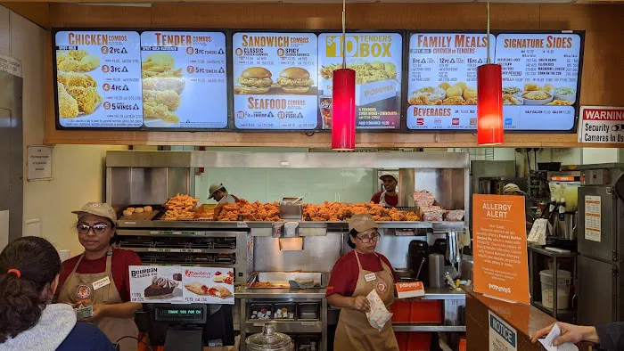 Popeyes Louisiana Kitchen Picture 2