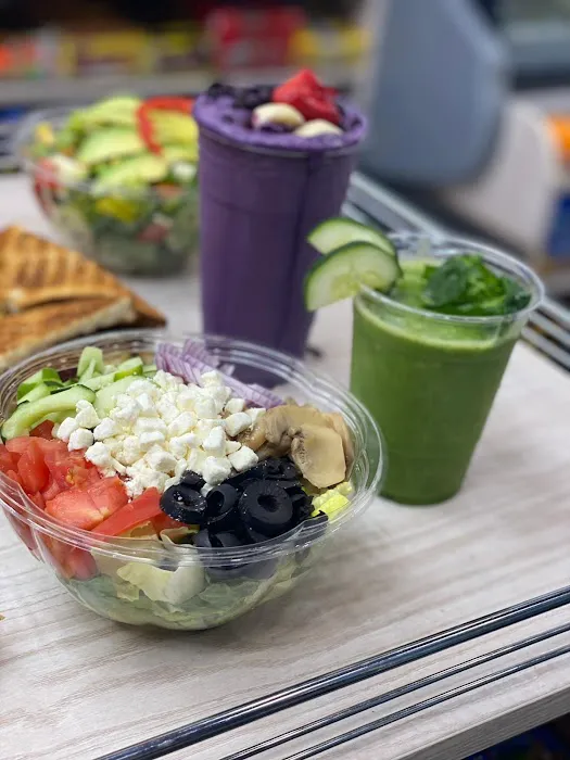 Delicious Deli | Grill | Smoothie Picture 9