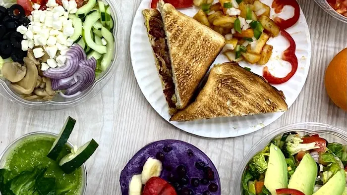 Delicious Deli | Grill | Smoothie Picture 8